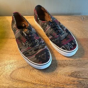 Aztec Vans Men Sz 9.5. Womens 11
